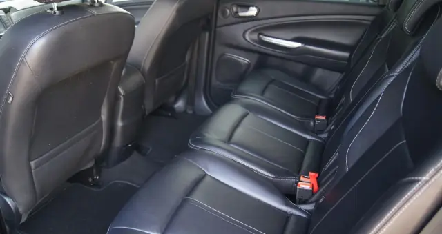 FORD S-Max 1.6 T Titanium