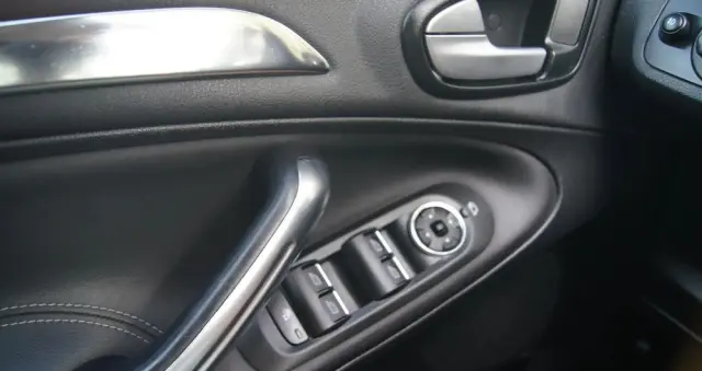 FORD S-Max 1.6 T Titanium