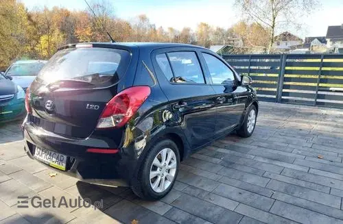 HYUNDAI I20 