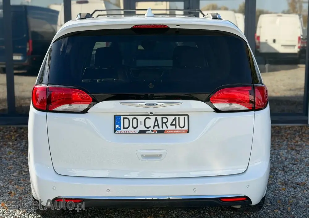 CHRYSLER Pacifica 