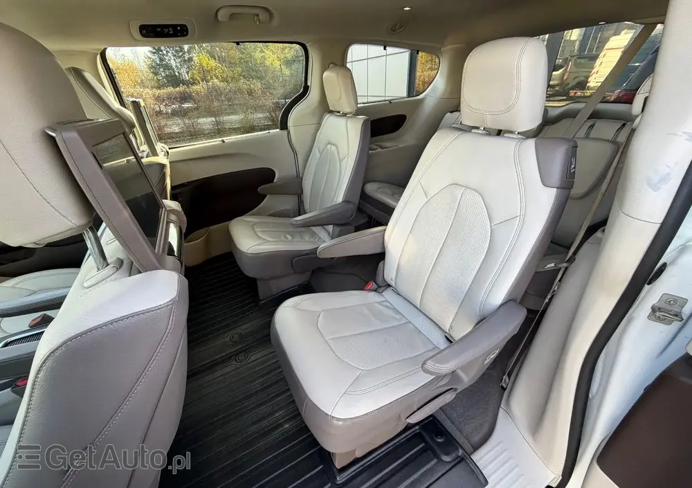 CHRYSLER Pacifica 