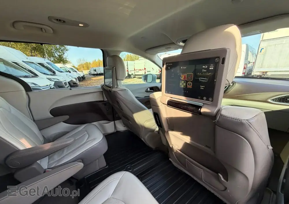 CHRYSLER Pacifica 