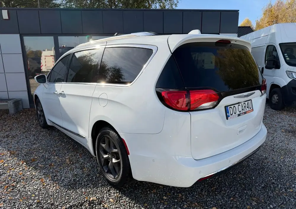 CHRYSLER Pacifica 