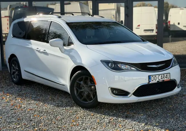 CHRYSLER Pacifica 