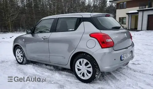 SUZUKI Swift 