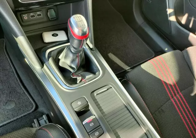 RENAULT Megane 1.3 TCe FAP R.S Line