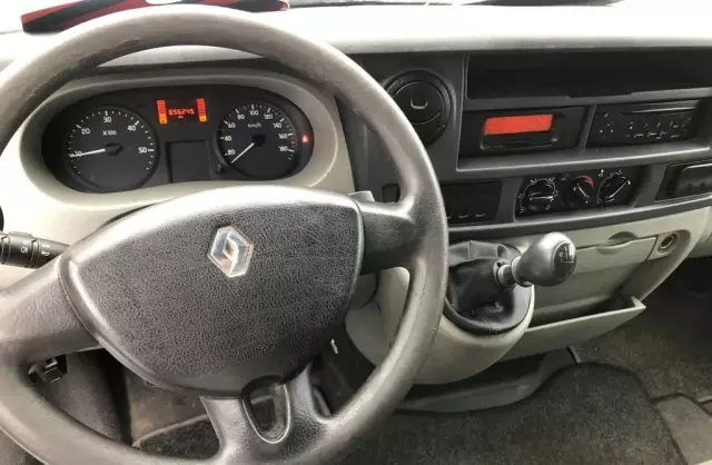 RENAULT Master 