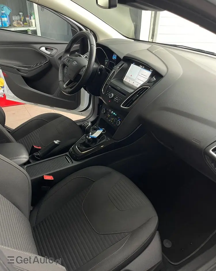 FORD Focus 1.0 EcoBoost Edition Start