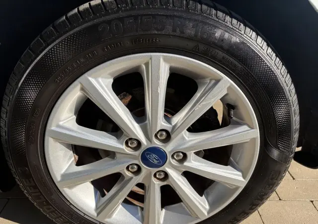 FORD Focus 1.0 EcoBoost Edition Start