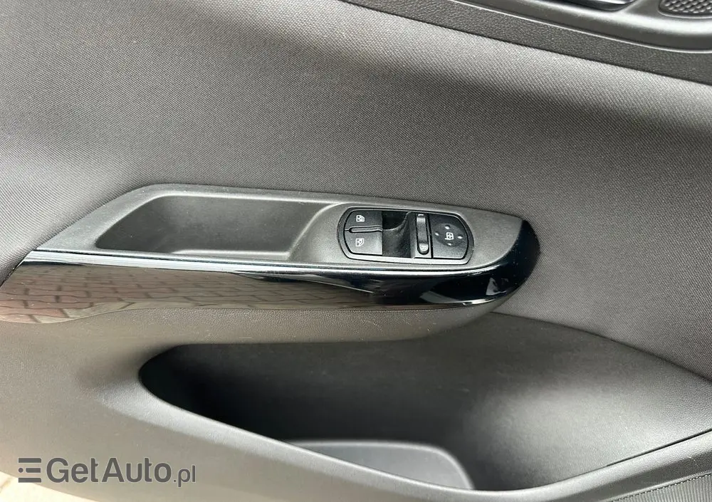 OPEL Corsa 1.2 Selection