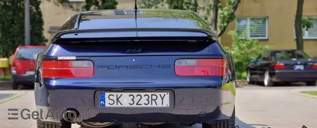 PORSCHE 968 