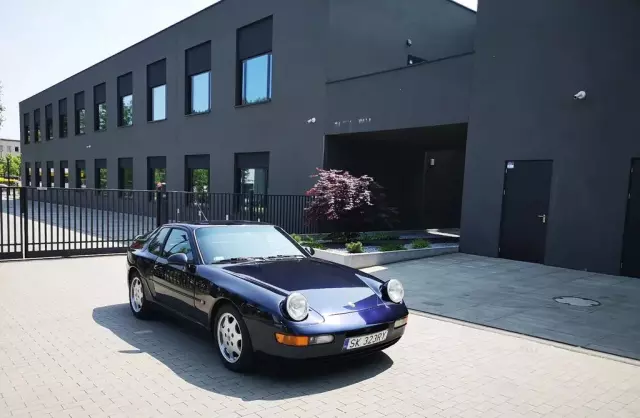 PORSCHE 968 