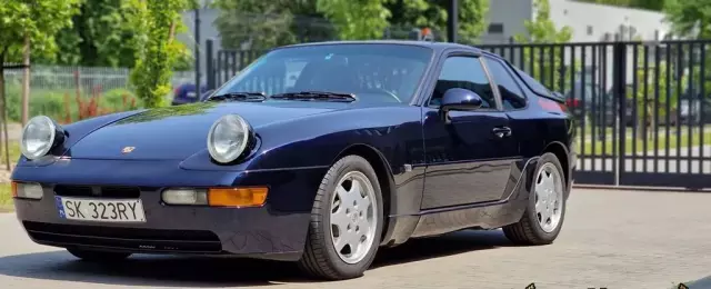 PORSCHE 968 