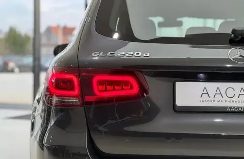 MERCEDES-BENZ GLC 