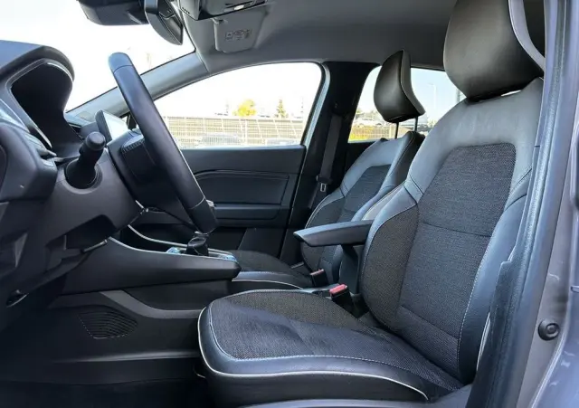 RENAULT Captur 1.0 TCe Techno