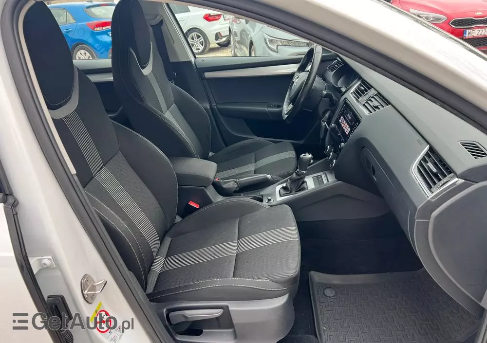 SKODA Octavia 1.6 TDI Ambition DSG