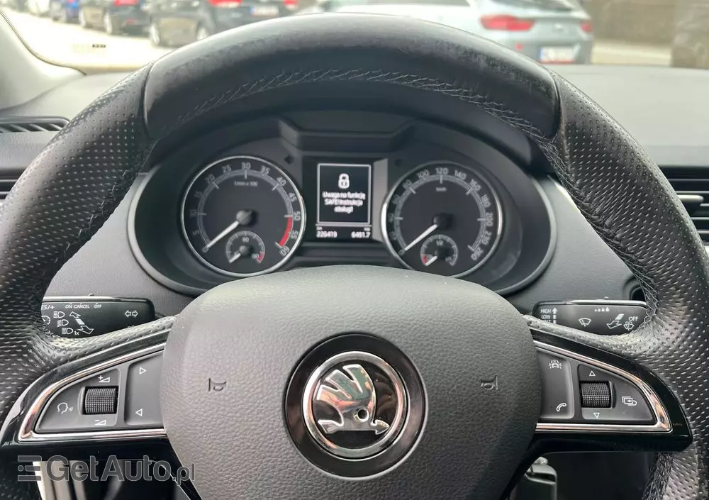 SKODA Octavia 1.6 TDI Ambition DSG