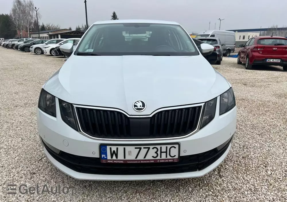 SKODA Octavia 1.6 TDI Ambition DSG