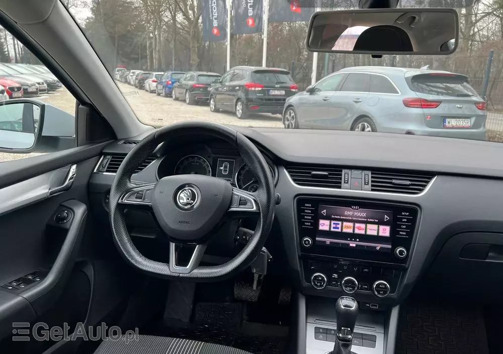 SKODA Octavia 1.6 TDI Ambition DSG