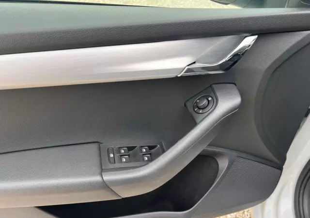 SKODA Octavia 1.6 TDI Ambition DSG