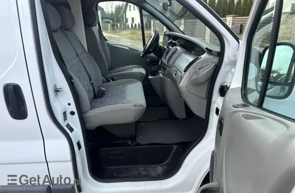 OPEL Vivaro 