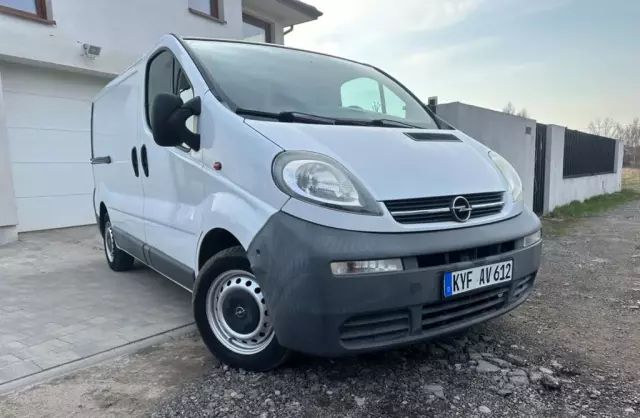 OPEL Vivaro 
