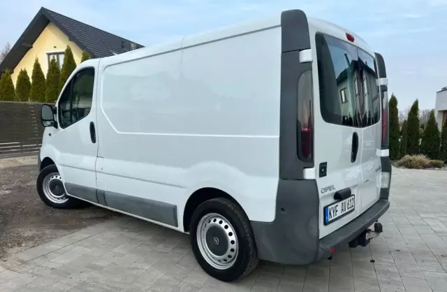OPEL Vivaro 