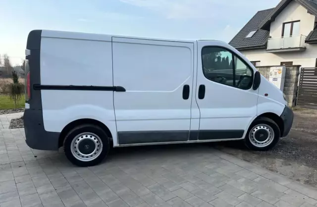 OPEL Vivaro 