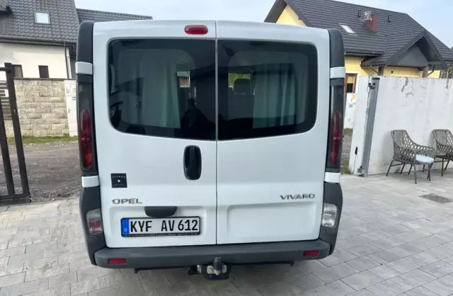 OPEL Vivaro 