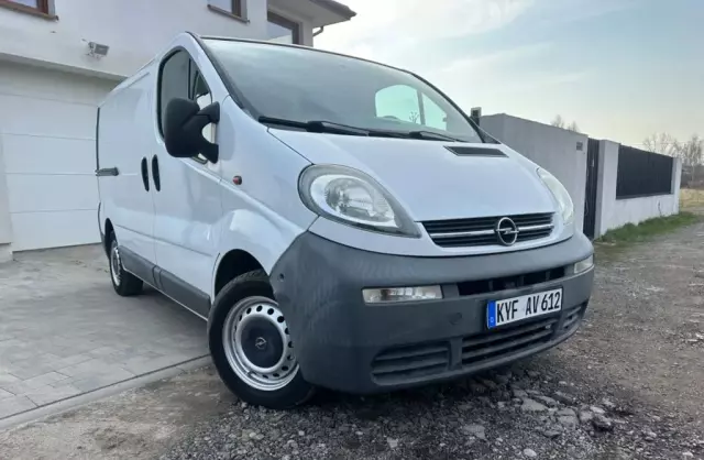 OPEL Vivaro 
