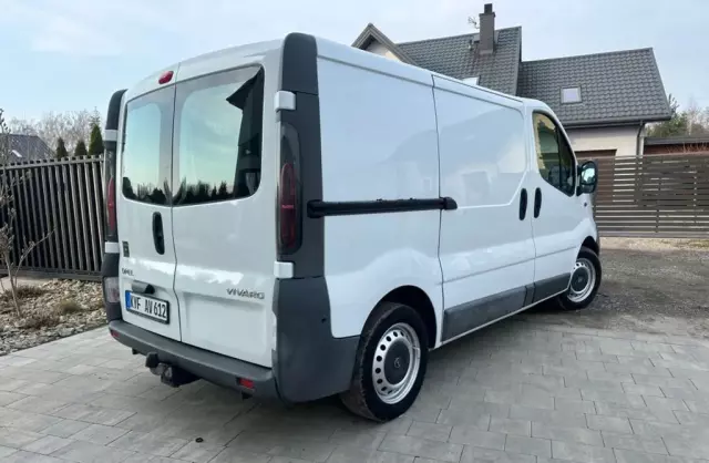 OPEL Vivaro 