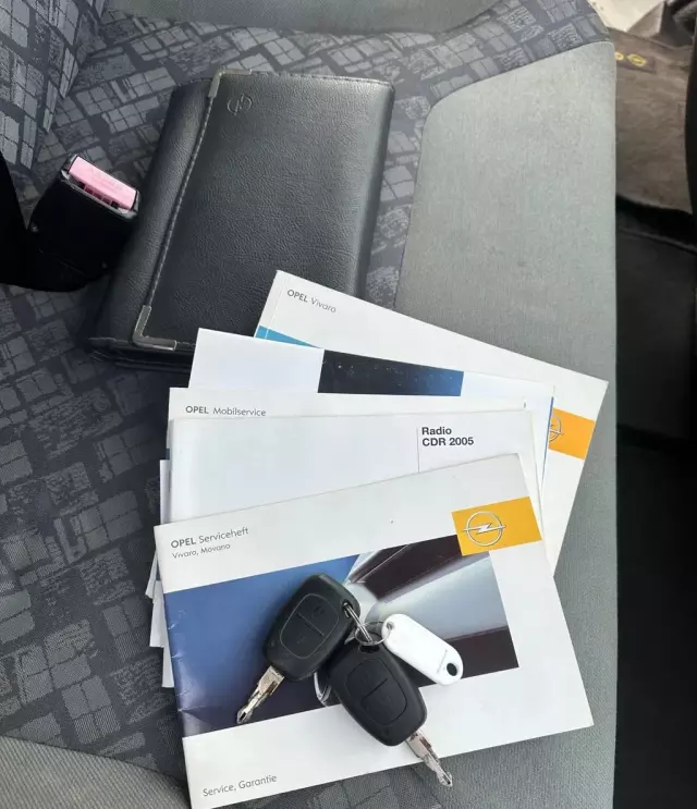 OPEL Vivaro 