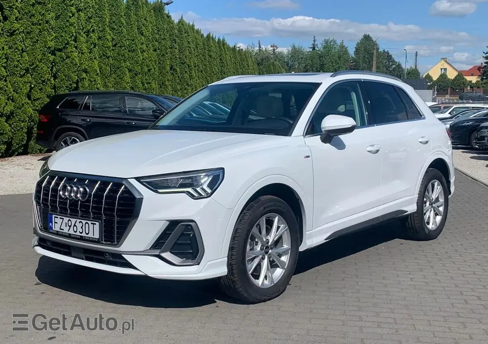 AUDI Q3 40 TFSI quattro S tronic S line