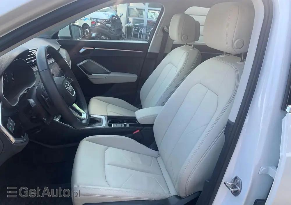 AUDI Q3 40 TFSI quattro S tronic S line