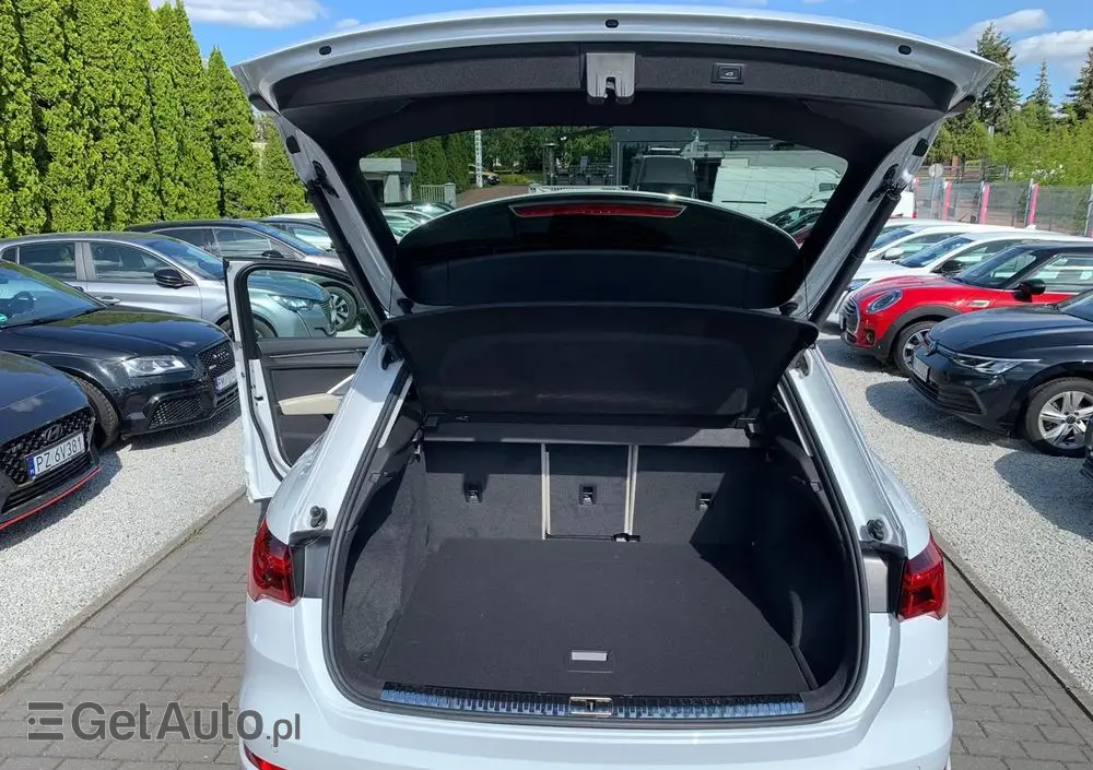 AUDI Q3 40 TFSI quattro S tronic S line