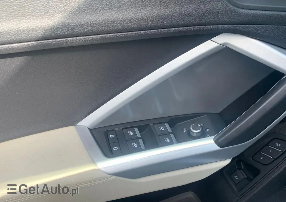 AUDI Q3 40 TFSI quattro S tronic S line