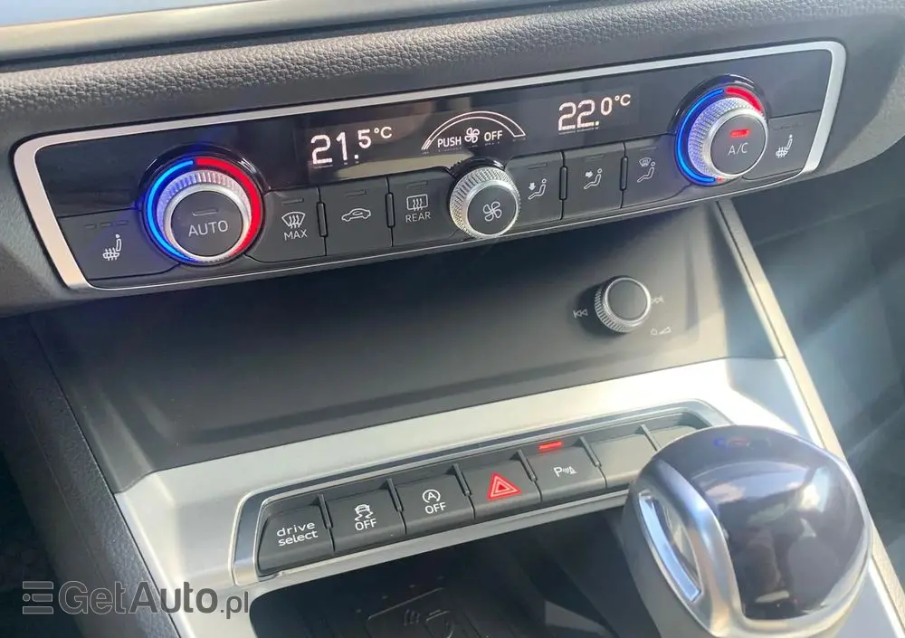 AUDI Q3 40 TFSI quattro S tronic S line