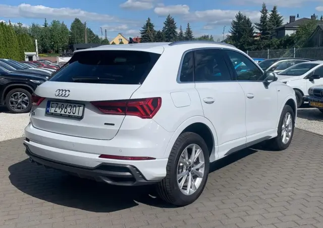 AUDI Q3 40 TFSI quattro S tronic S line