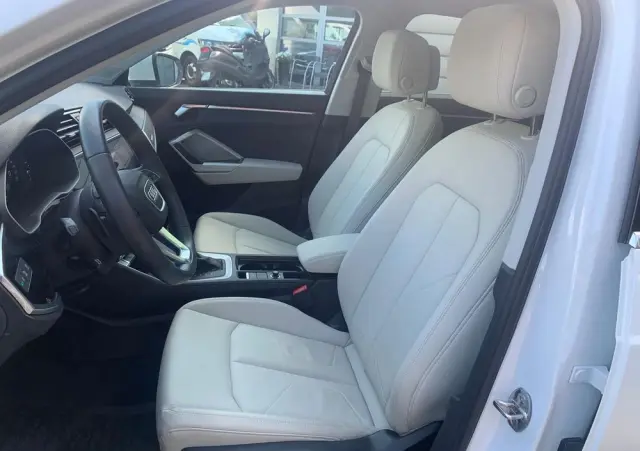 AUDI Q3 40 TFSI quattro S tronic S line