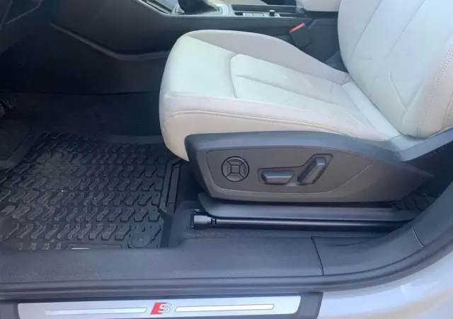 AUDI Q3 40 TFSI quattro S tronic S line