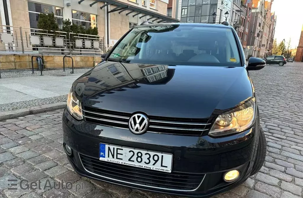 VOLKSWAGEN Touran 