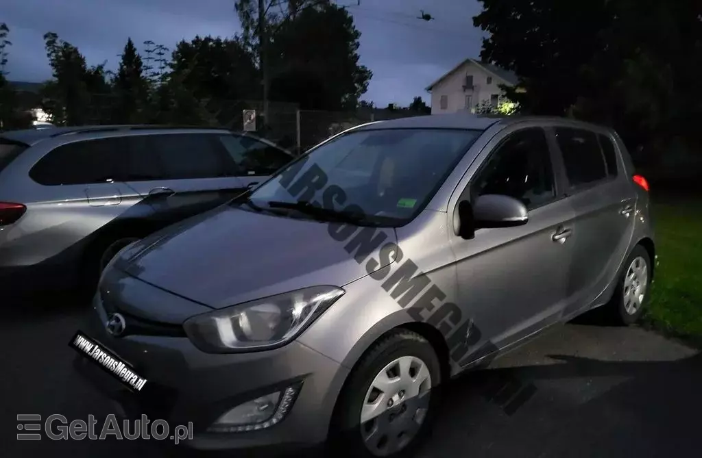 HYUNDAI I20 