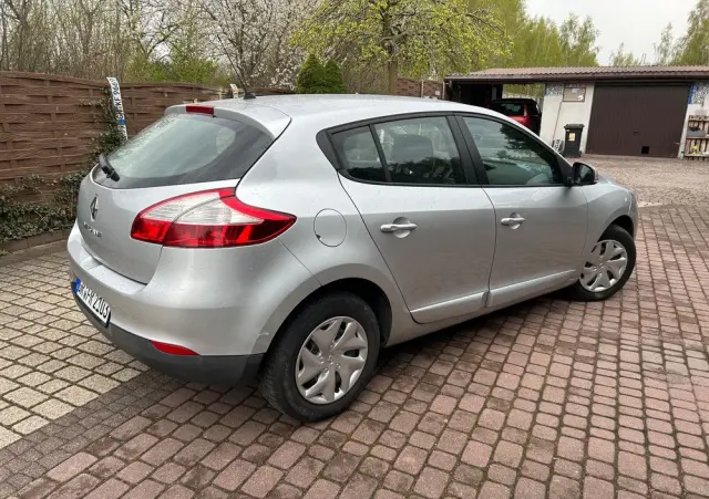 RENAULT Megane 