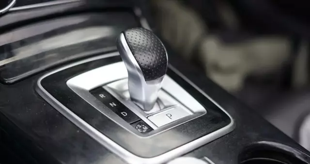 MERCEDES-BENZ SLK 250 CGI