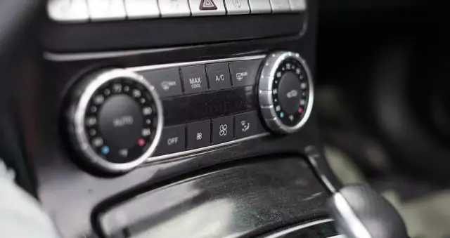 MERCEDES-BENZ SLK 250 CGI