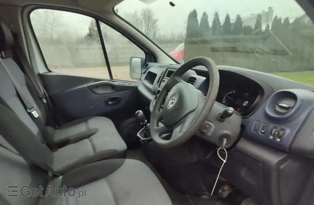 OPEL Vivaro 