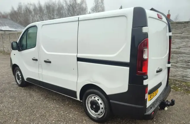 OPEL Vivaro 