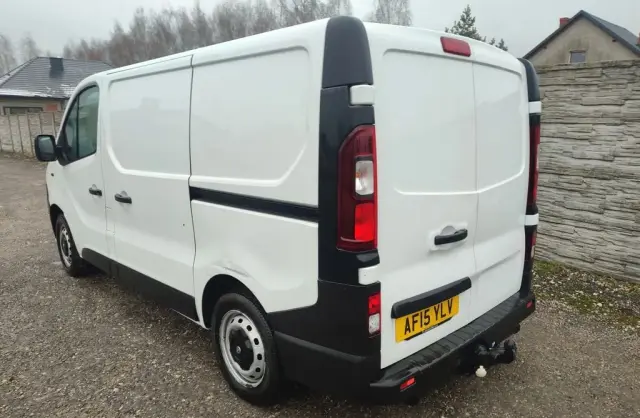 OPEL Vivaro 