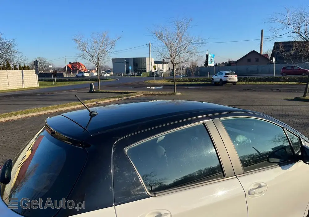 TOYOTA Yaris 1.0 Comfort