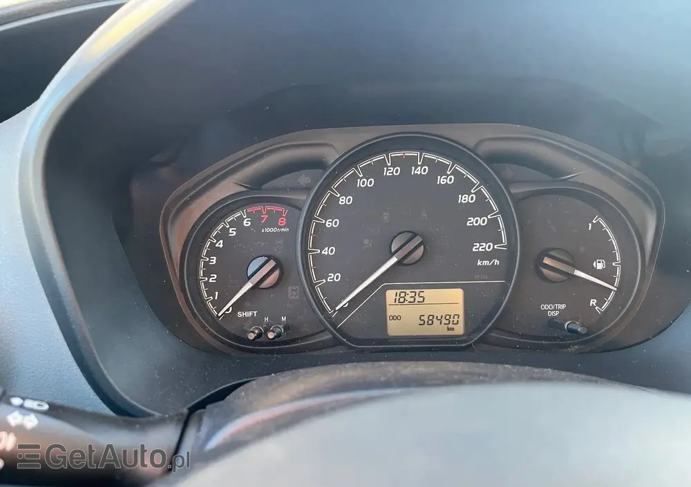 TOYOTA Yaris 1.0 Comfort